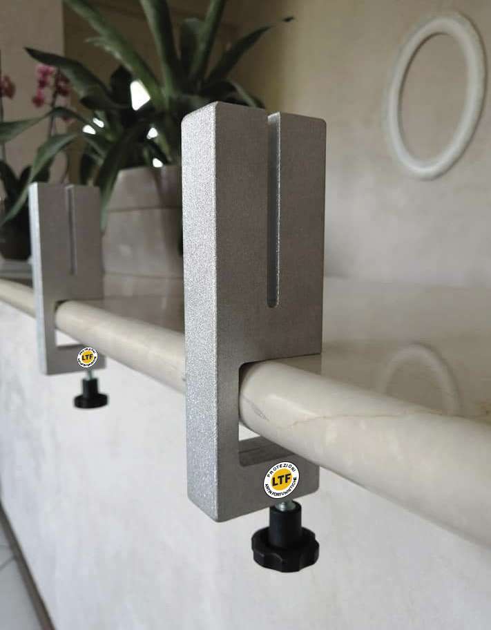 SAFETY EQUIPMENT 171.MORS4 Aluminium clamp machined from solid with CNC milling - maximum divider thickness 4 mm